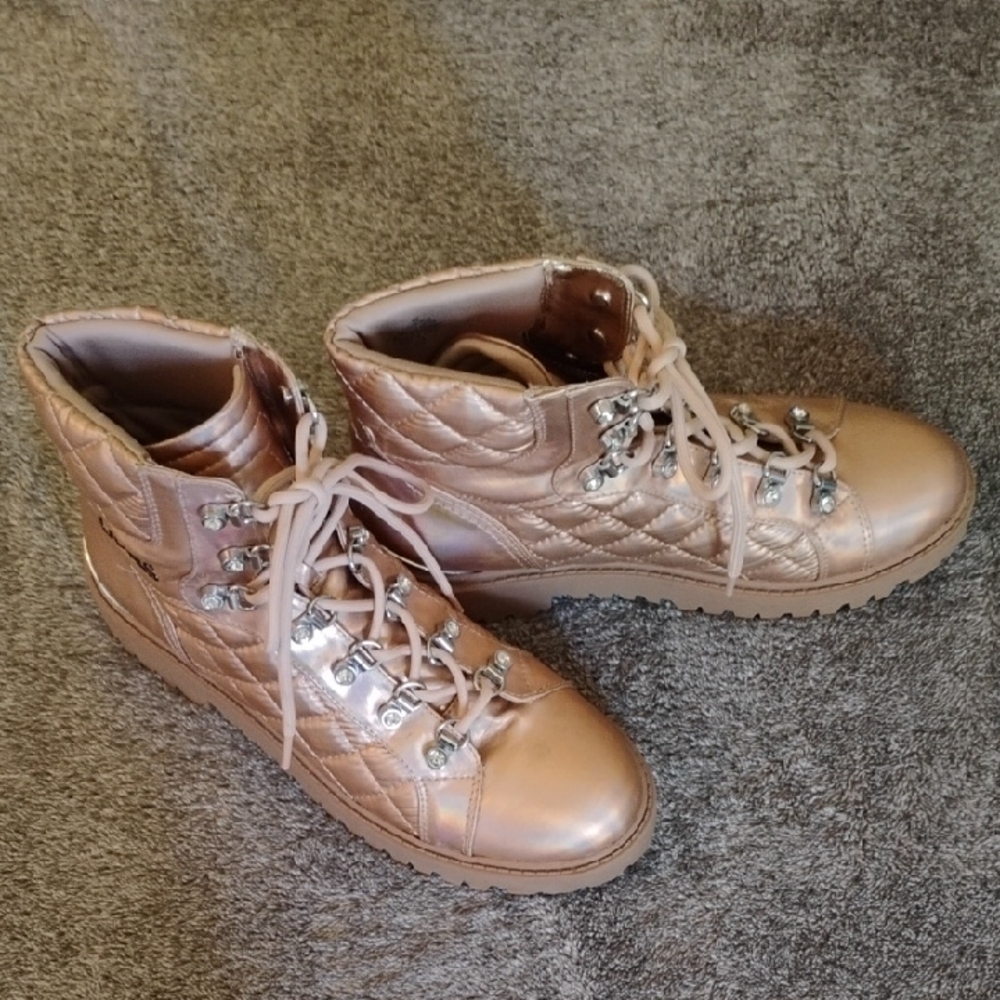 Guess Gwortela Iridescent Rose Gold Quilted Boots